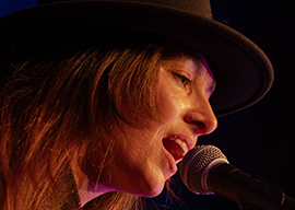 Kara_Grainger
